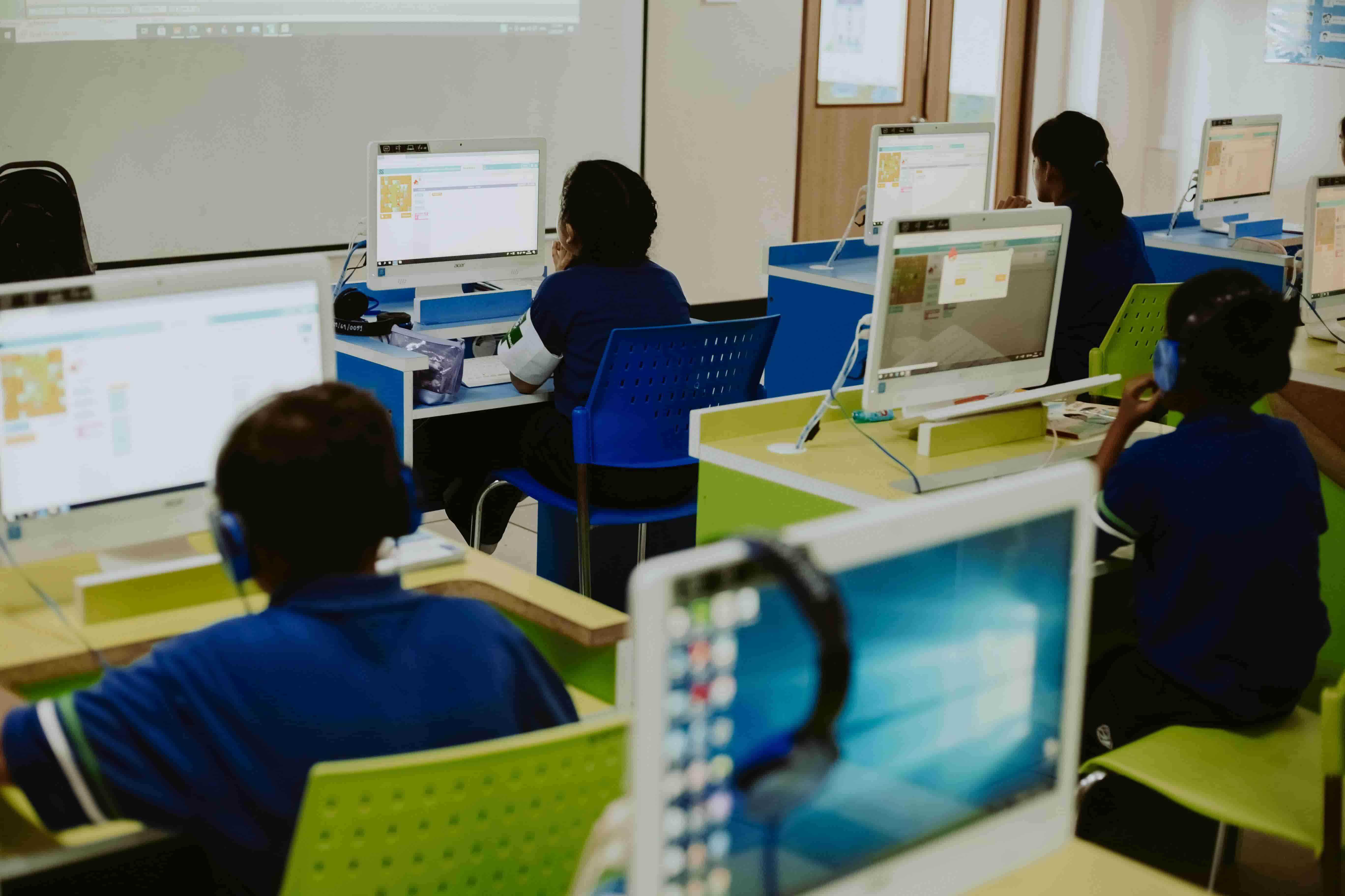 High-impact digital services and productive digital usage